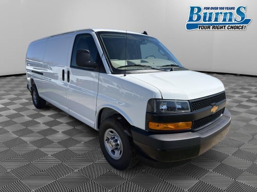 2025 Chevrolet Express Cargo WT