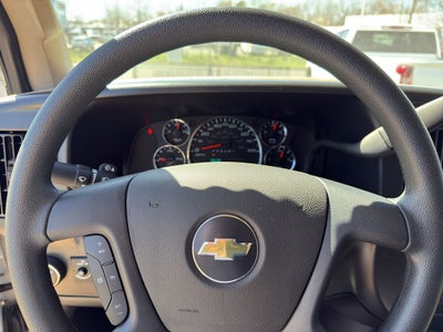 2025 Chevrolet Express Cargo WT