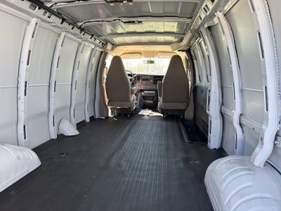 2025 Chevrolet Express Cargo WT