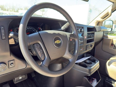 2025 Chevrolet Express Cargo WT