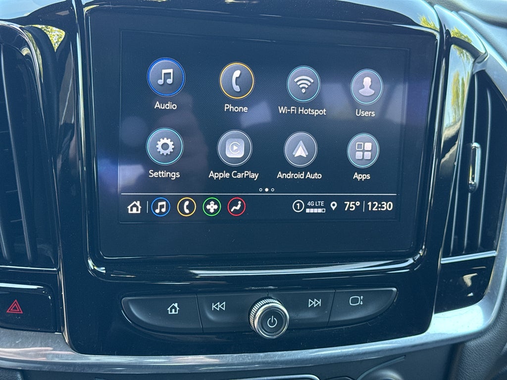 2022 Chevrolet Traverse LT Cloth