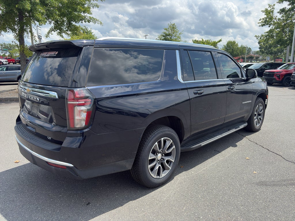 2022 Chevrolet Suburban LT