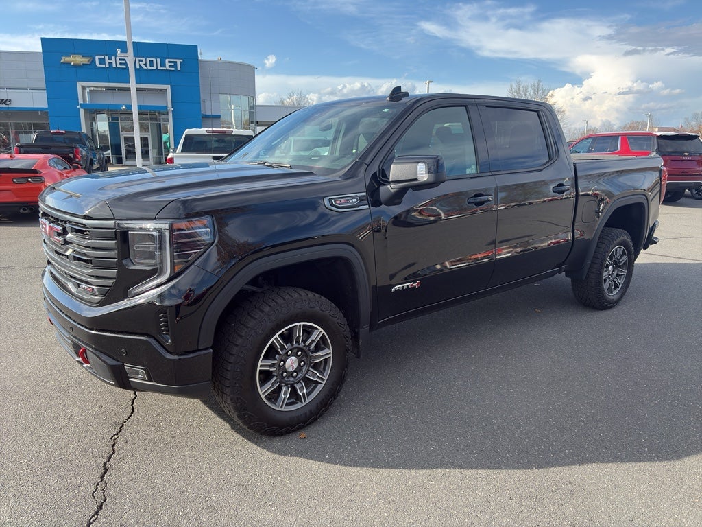 2025 GMC Sierra 1500 AT4