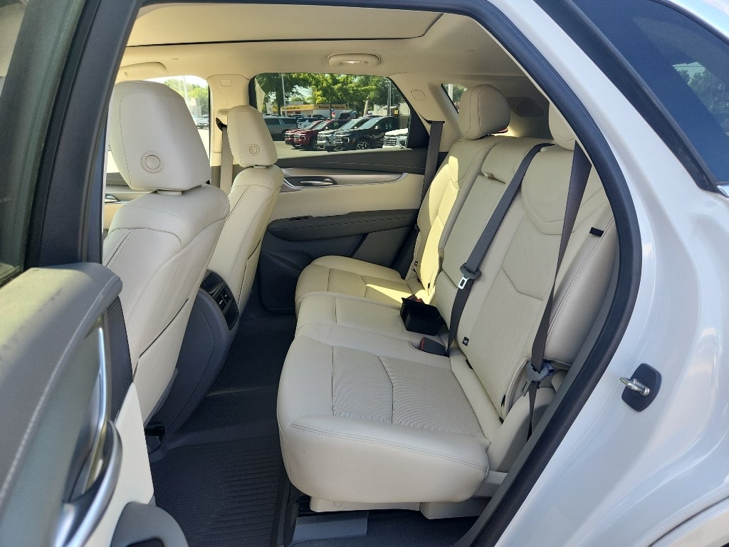 2023 Cadillac XT5 FWD Premium Luxury