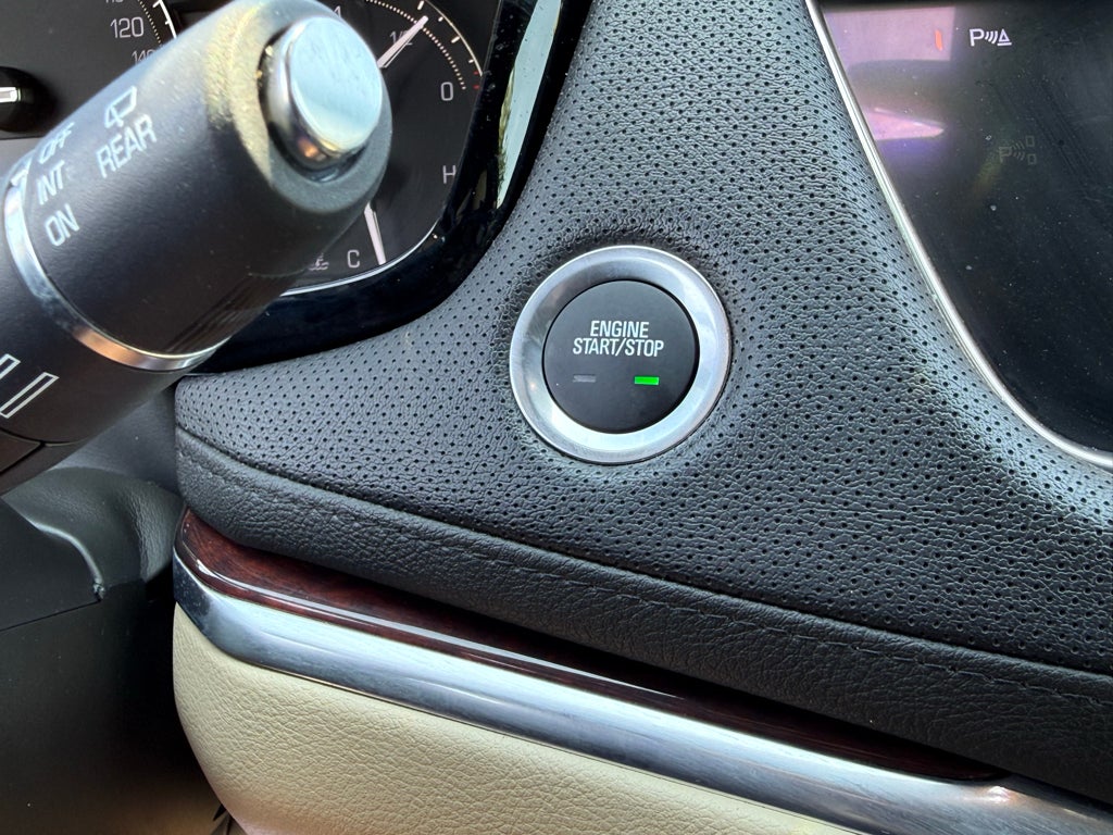 2018 Cadillac XT5 Luxury AWD