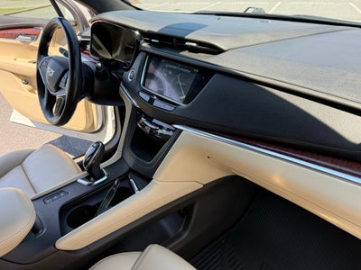 2018 Cadillac XT5 Luxury AWD