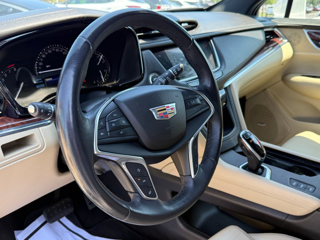 2018 Cadillac XT5 Luxury AWD
