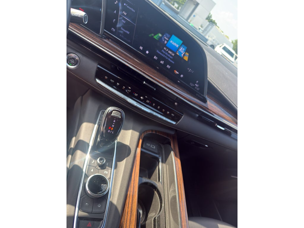 2024 Cadillac Escalade Luxury