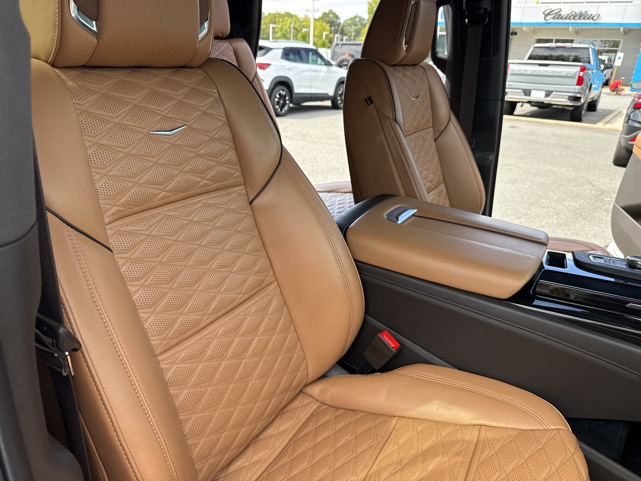 2023 Cadillac Escalade 4WD Premium Luxury