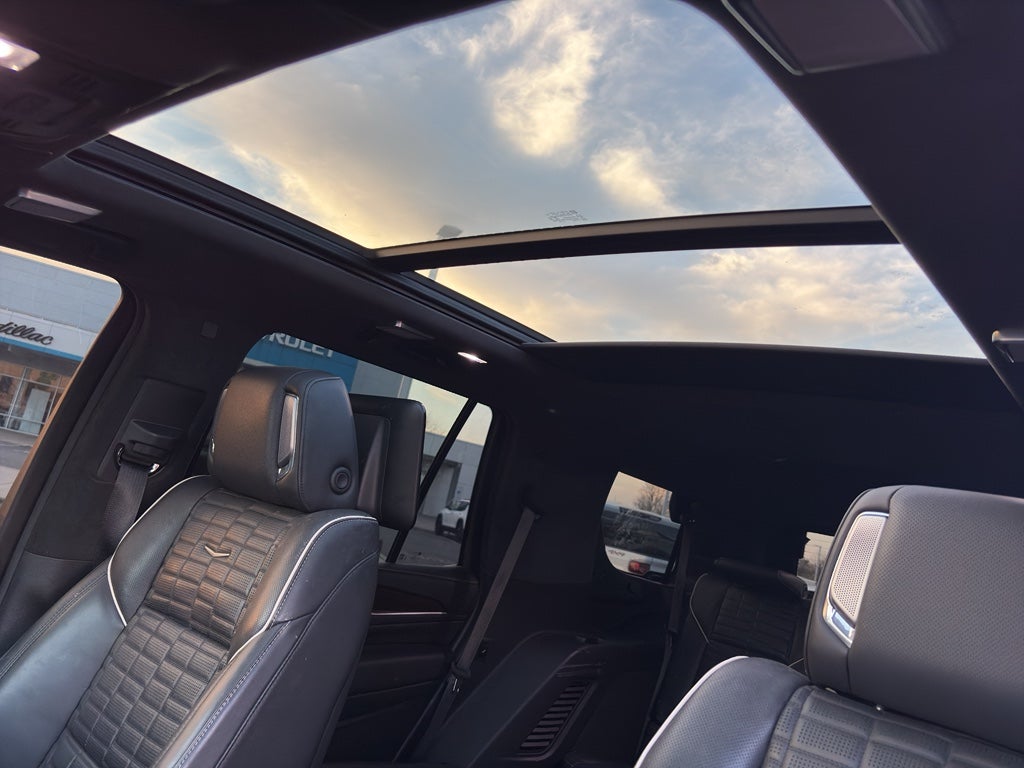 2022 Cadillac Escalade Sport Platinum