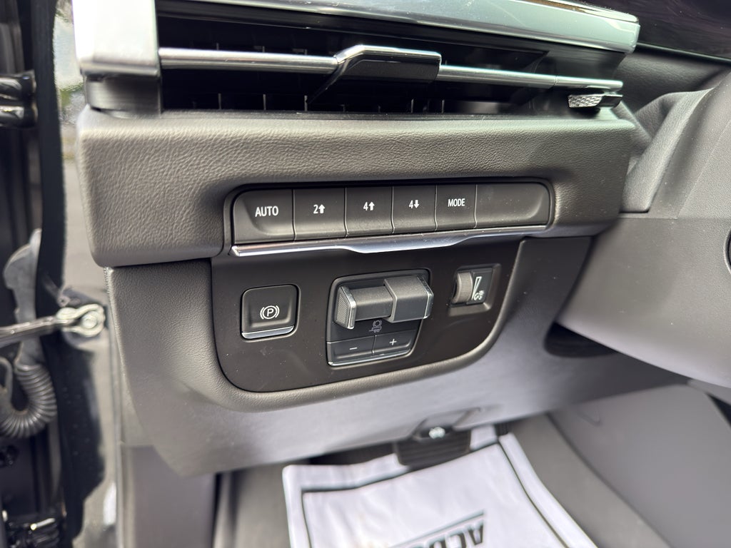 2025 Cadillac Escalade Premium Luxury