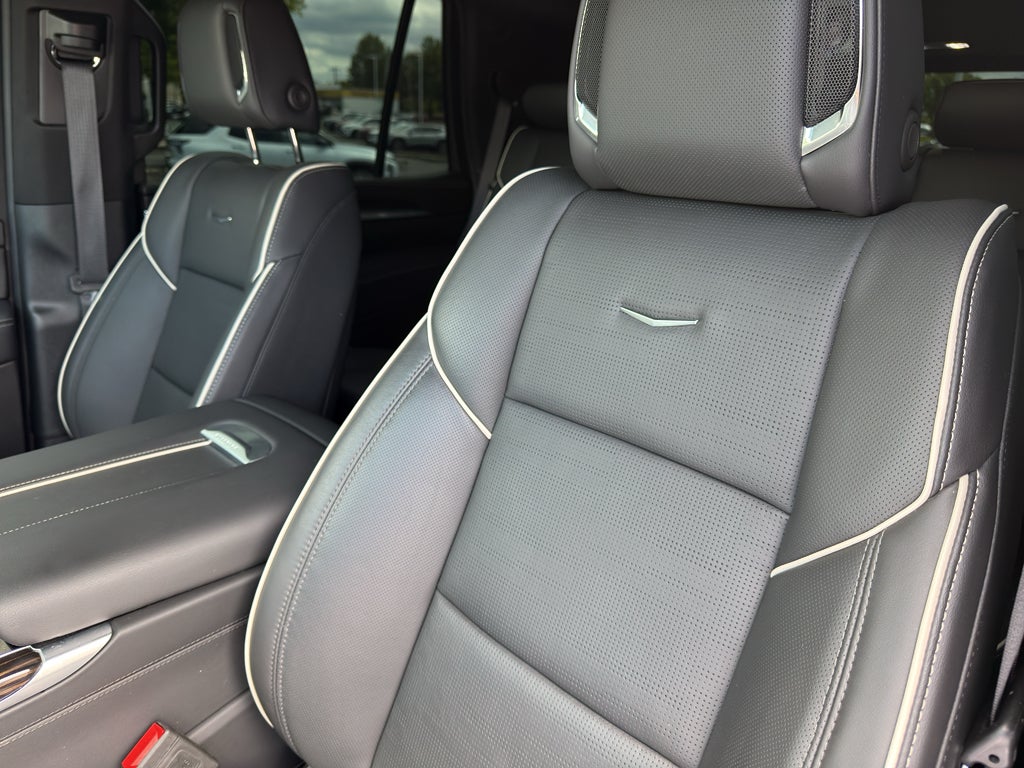 2025 Cadillac Escalade Premium Luxury
