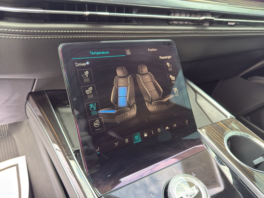 2025 Cadillac Escalade Premium Luxury