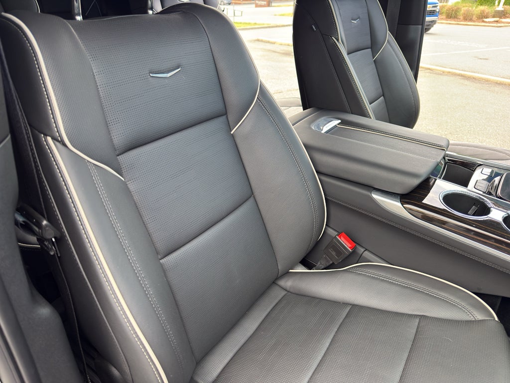 2025 Cadillac Escalade Premium Luxury