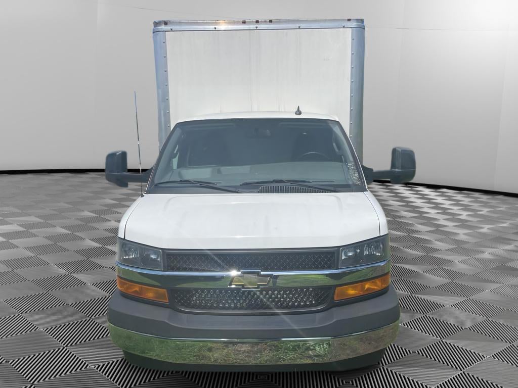 2022 Chevrolet Express Cutaway 3500 Base