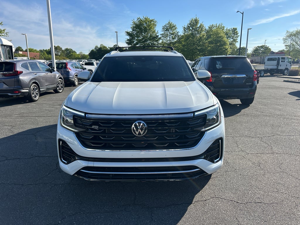 2024 Volkswagen Atlas Cross Sport 2.0T SEL R-Line