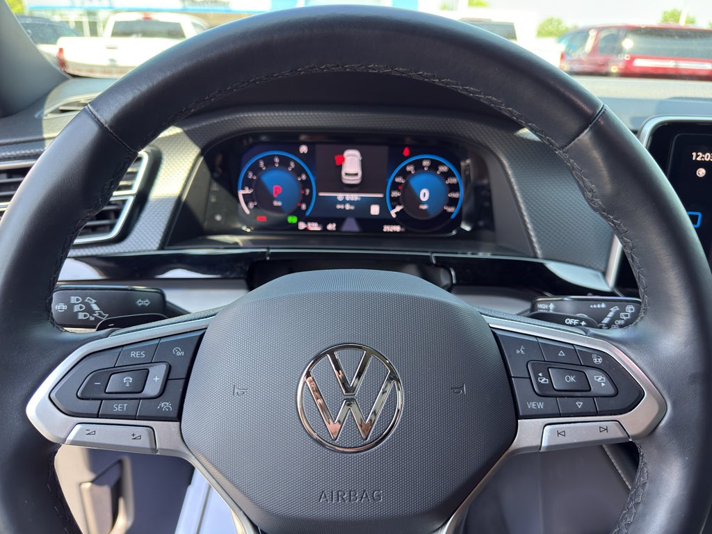 2024 Volkswagen Atlas Cross Sport 2.0T SEL R-Line