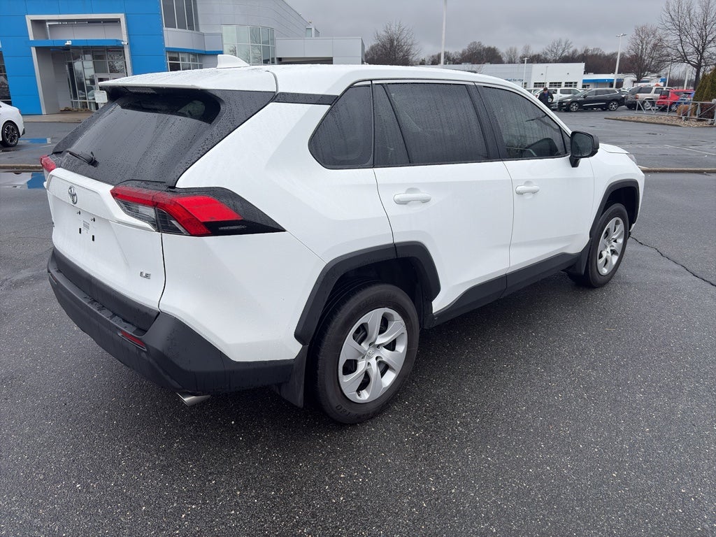 2025 Toyota RAV4 LE