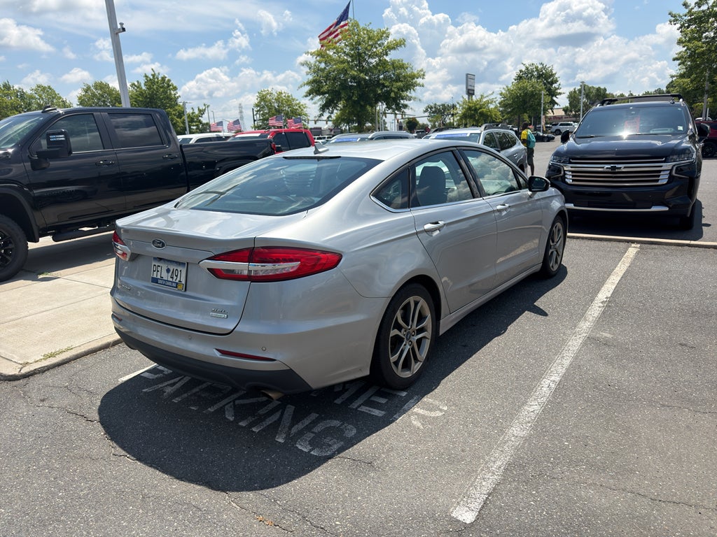 2020 Ford Fusion SEL