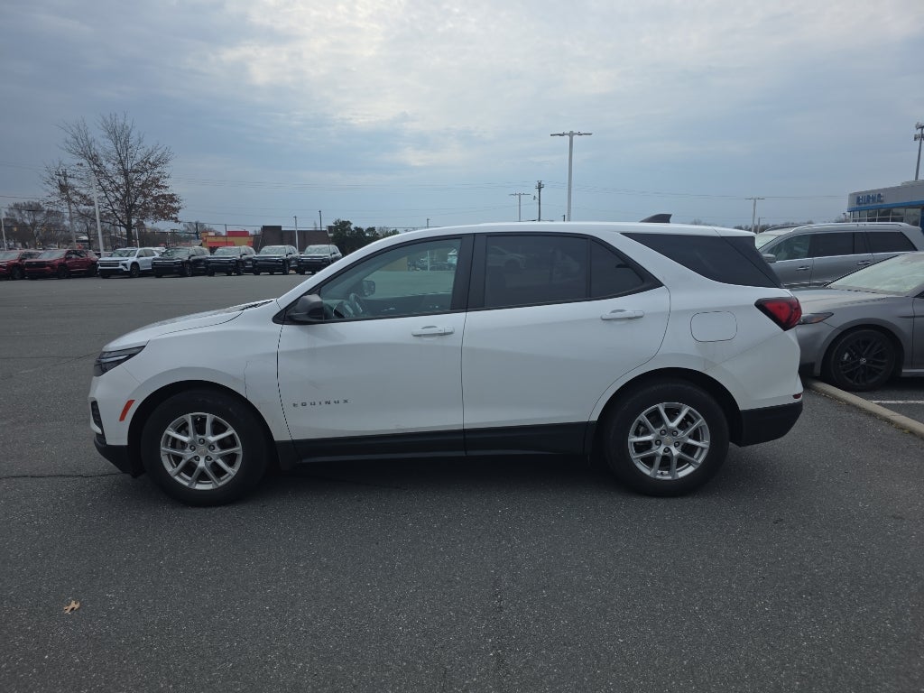 2023 Chevrolet Equinox LS