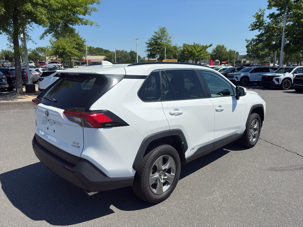 2024 Toyota RAV4 Hybrid XLE