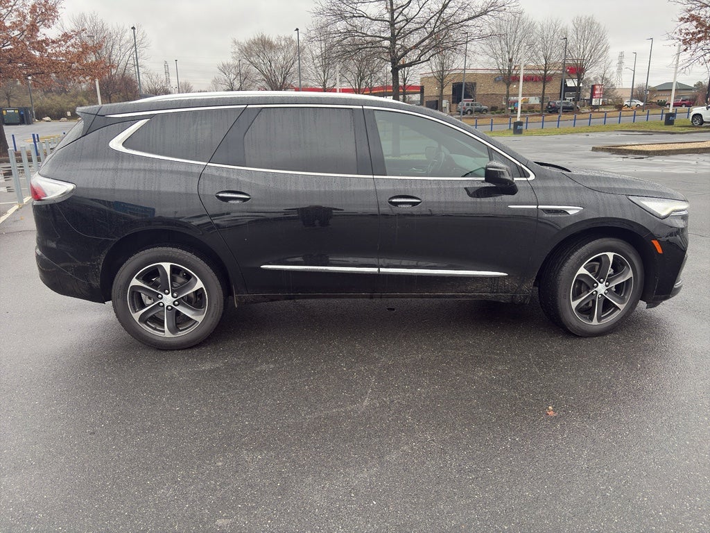 2022 Buick Enclave Essence