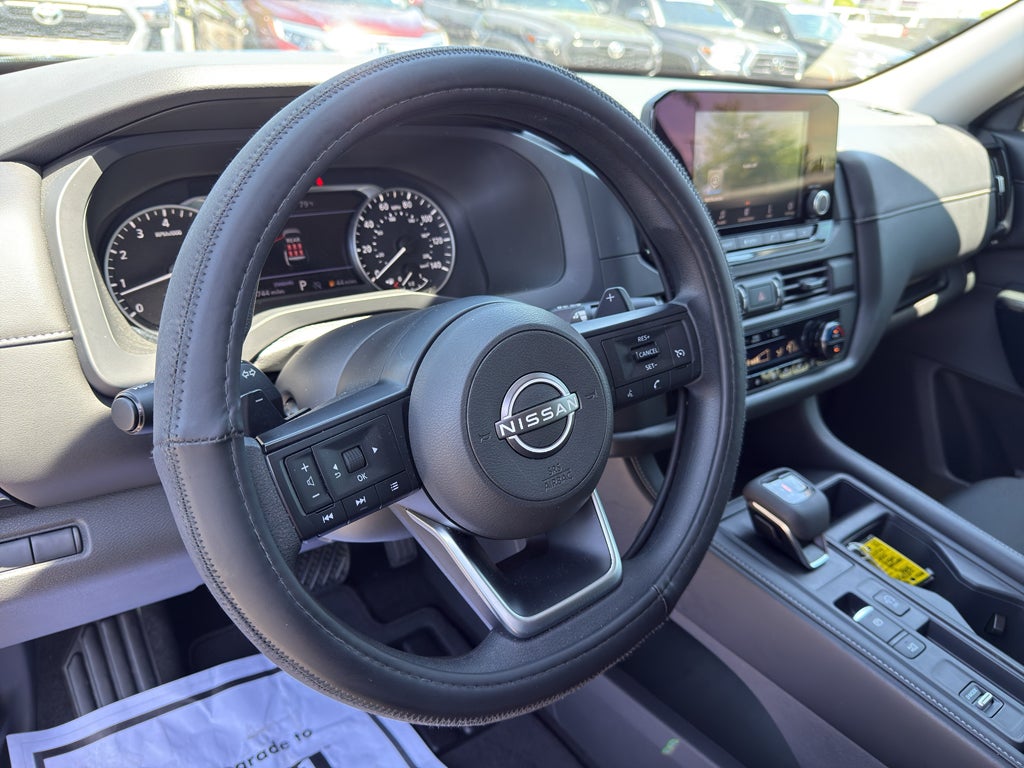 2025 Nissan Pathfinder S