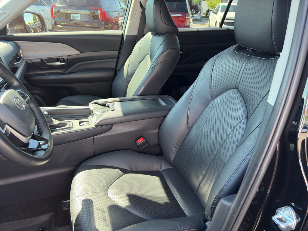 2025 Toyota Grand Highlander Hybrid XLE
