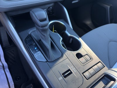 2022 Toyota Highlander L