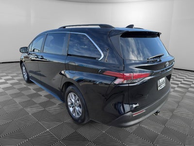 2021 Toyota Sienna XLE