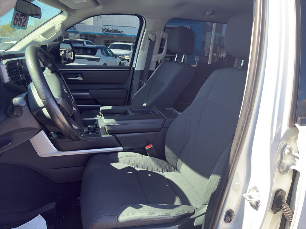 2023 Toyota Tundra 4WD SR5