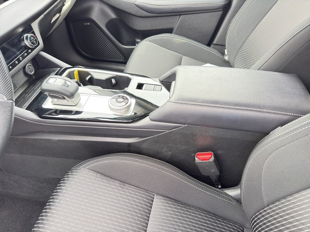 2025 Mitsubishi Outlander ES