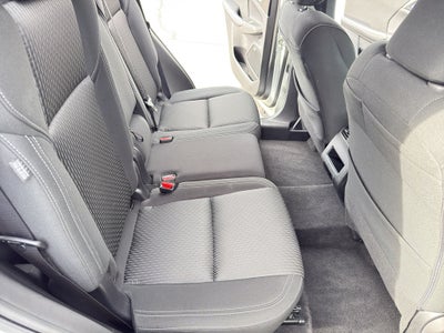 2025 Mitsubishi Outlander ES