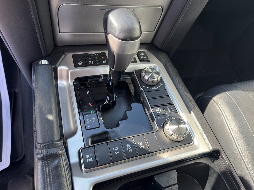 2017 Toyota Land Cruiser 4WD (Natl)