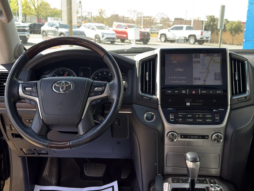 2017 Toyota Land Cruiser 4WD (Natl)