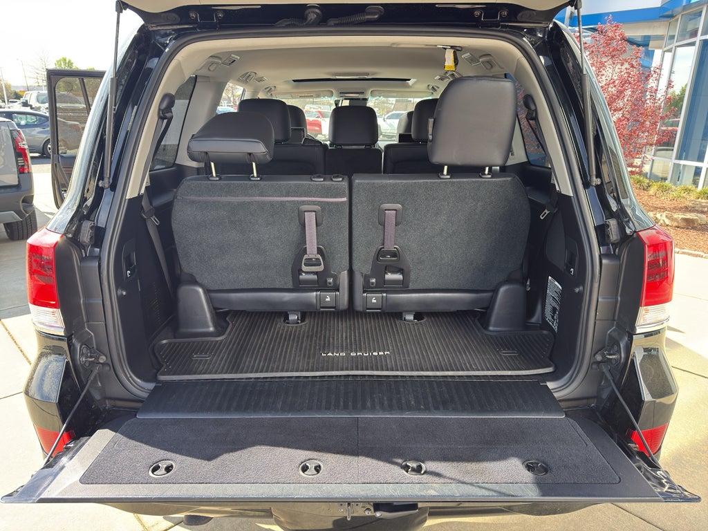 2017 Toyota Land Cruiser 4WD (Natl)