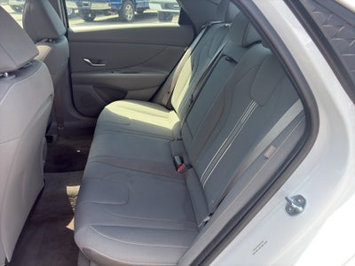 2025 Hyundai Elantra SEL Convenience