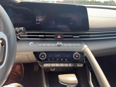 2025 Hyundai Elantra SEL Convenience
