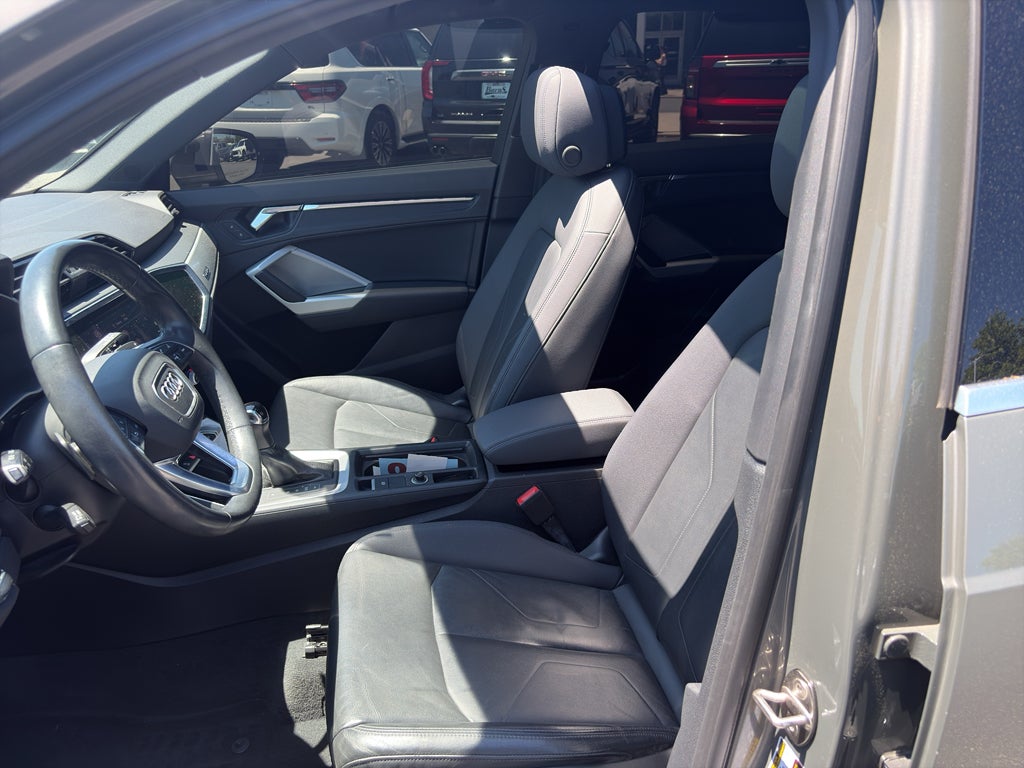 2021 Audi Q3 S line Premium