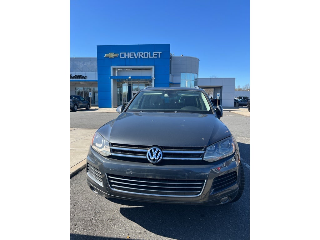 2012 Volkswagen Touareg Sport