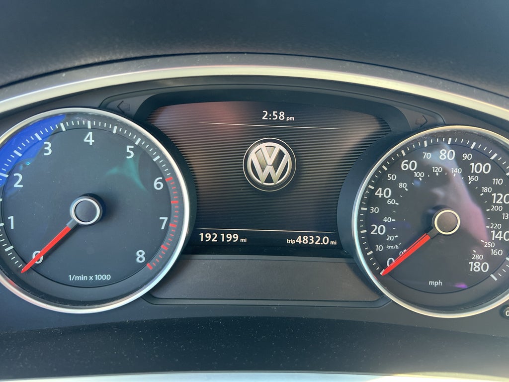 2012 Volkswagen Touareg Sport